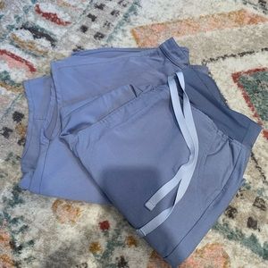 Womens FIGS Scrub Set- XS top & M pants in periwinkle/blue color.